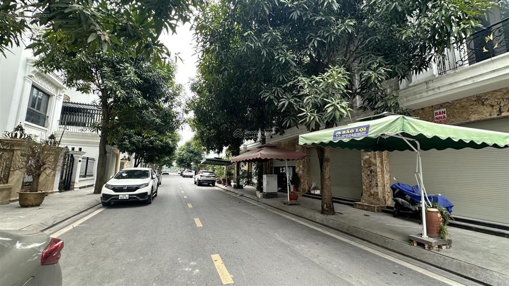 Bán căn liền kề thô hướng đông bắc gần sông 87,5m2 giá 11,3 tỷ