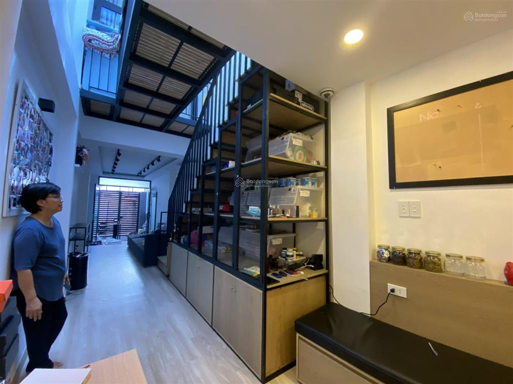 Bán nhà riêng tại lê văn duyệt, chỉ 6,5 tỷ, 60m2, 2pn, 2wc, hẻm rộng xe hơi vào, sổ hồng đầy đủ