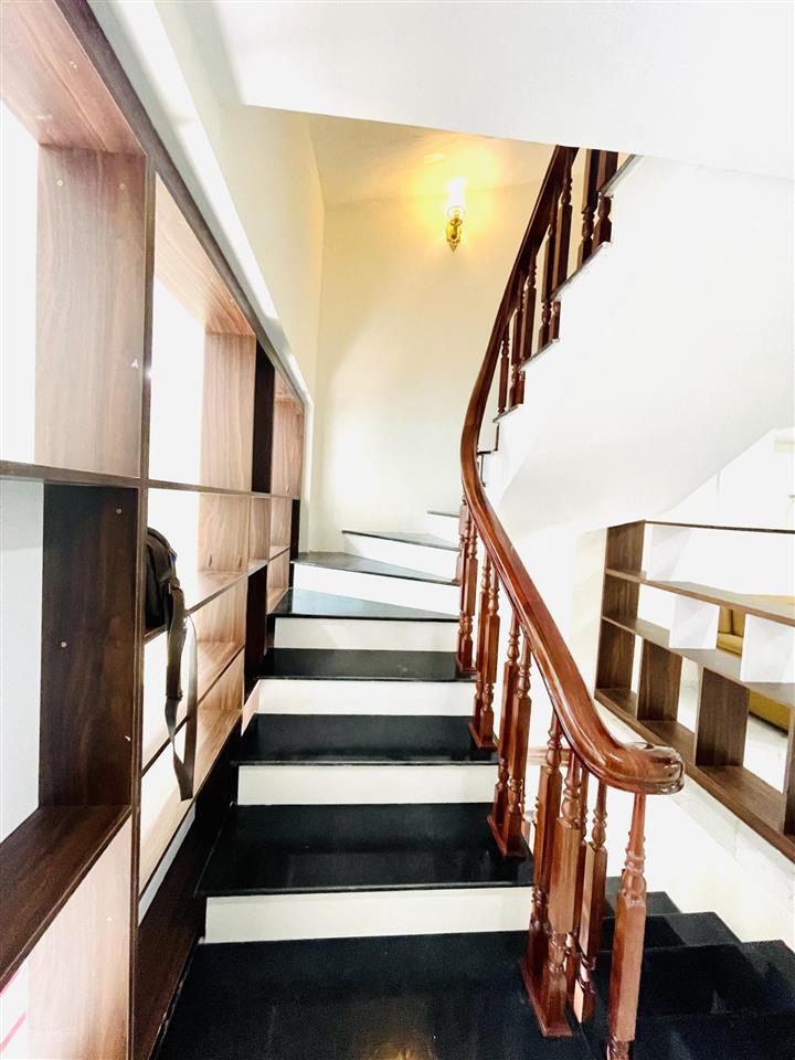 Chinh chủ bán nhà riêng 5 tầng 38m2 tại ngõ 645 vũ tông phan, khương đình, hà nội