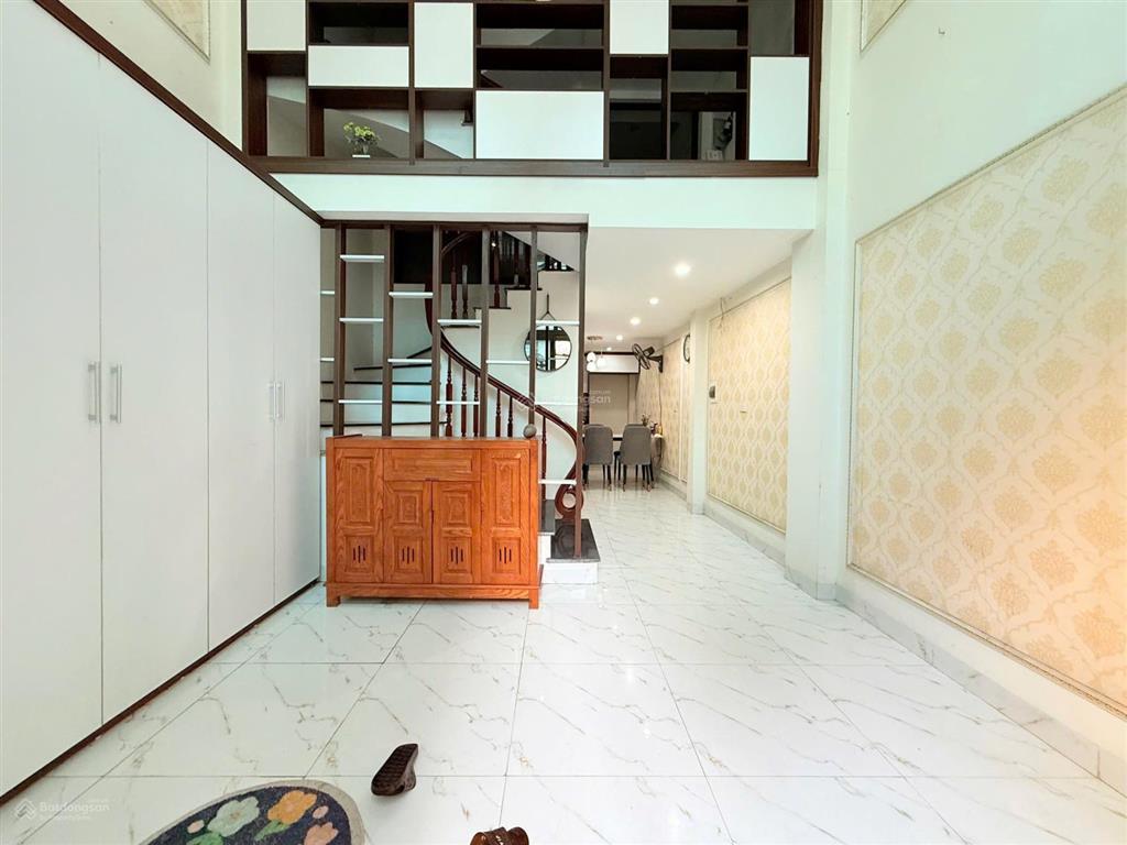 Cho thuê nhà riêng đầy đủ nội thất