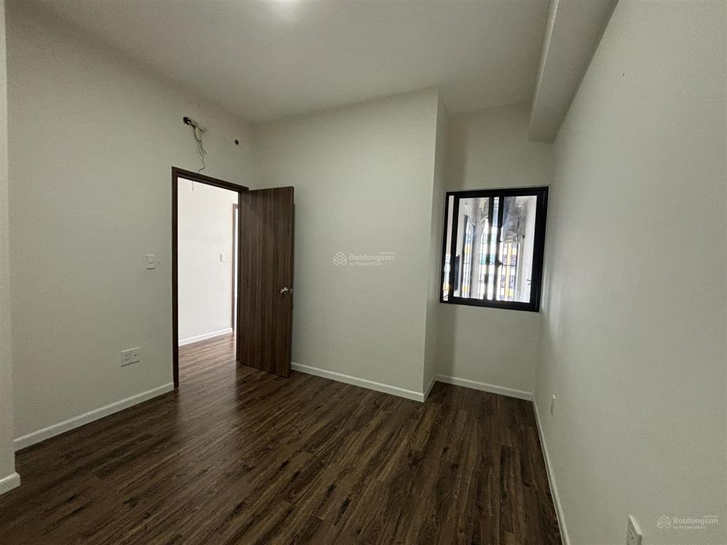 Bán gấp căn hộ mizuki park, block mp345, sẵn sổ hồng. căn 72m2 2pn/2wc có nội thất. giá 4,1 tỷ