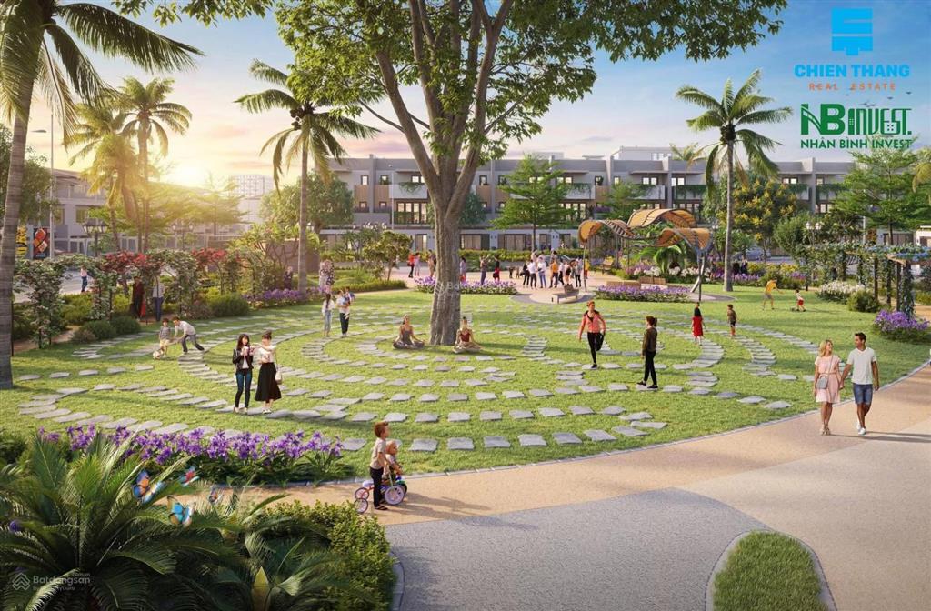 Bán biệt thự mặt đường 23m giao 32m ngay tại vòng xuyến