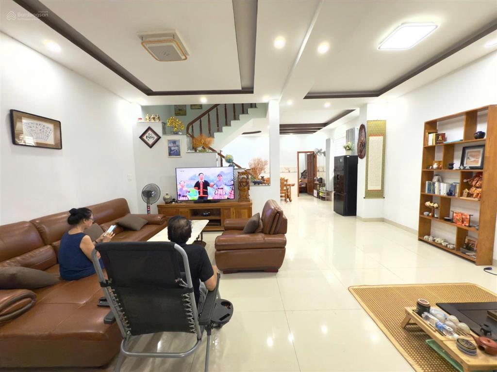 Căn góc 2 mặt tiền kđt phước long