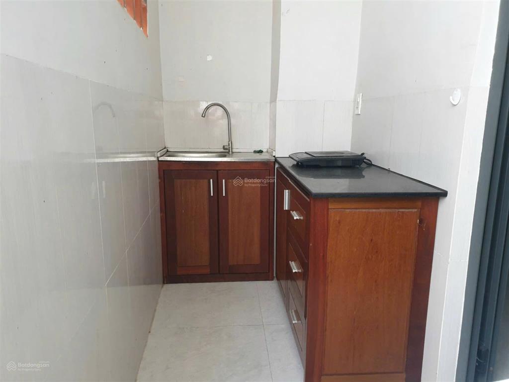Cần bán tòa nhà căn hộ. mặt tiền đường phùng hưng  phước long ra biển chỉ 1,5km