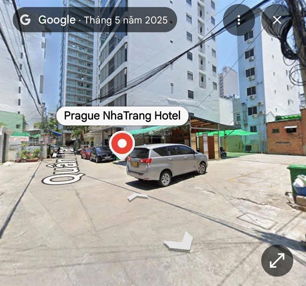 Đất diện tích lớn xây khách sạn khu phố tây