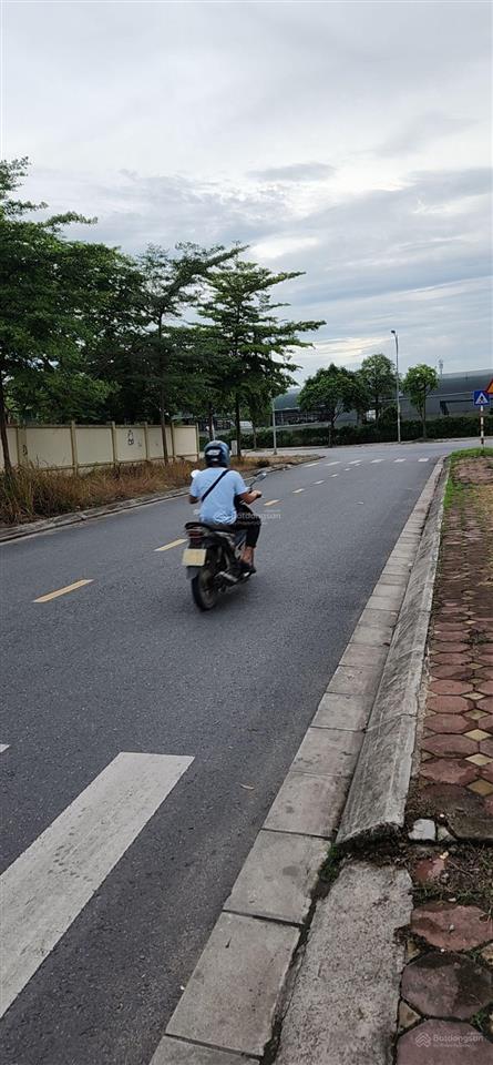 Bán đất tặng nhà ô tô 7 chỗ ngủ trong đất vị trí đẹp dương xá chỉ hơn 3 tỷ 56m dương xá