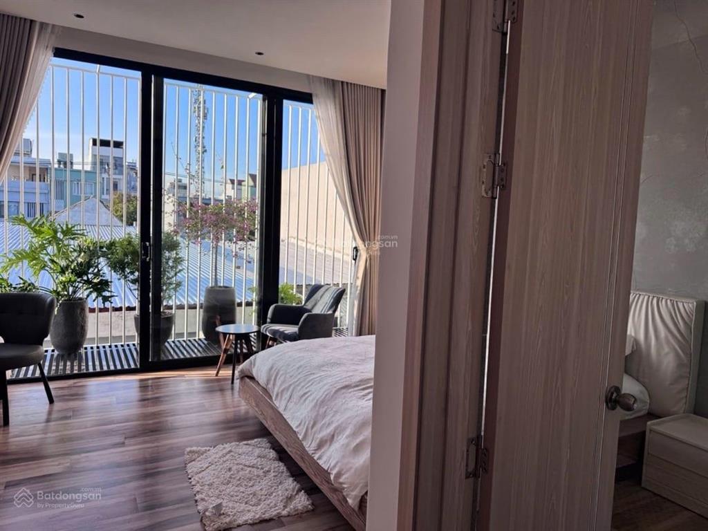 Giảm nhanh 500 triệu cần bán gấp nhà view công viên cách biển 300m