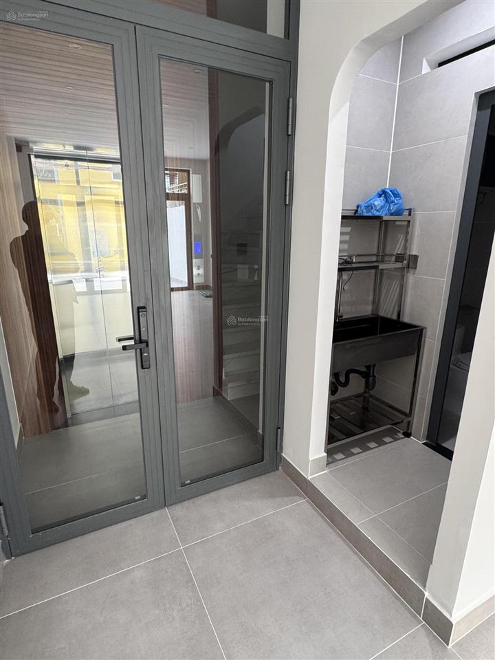 Nhà 5 tầng, mặt tiền đào duy từ, p. xuân hương  đà lạt