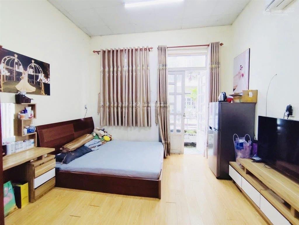 Bán nhà 2 tầng (4 pn) dt 75m2 mt 13m có lề khu họ lê , giá nhỉnh 8 tỷ