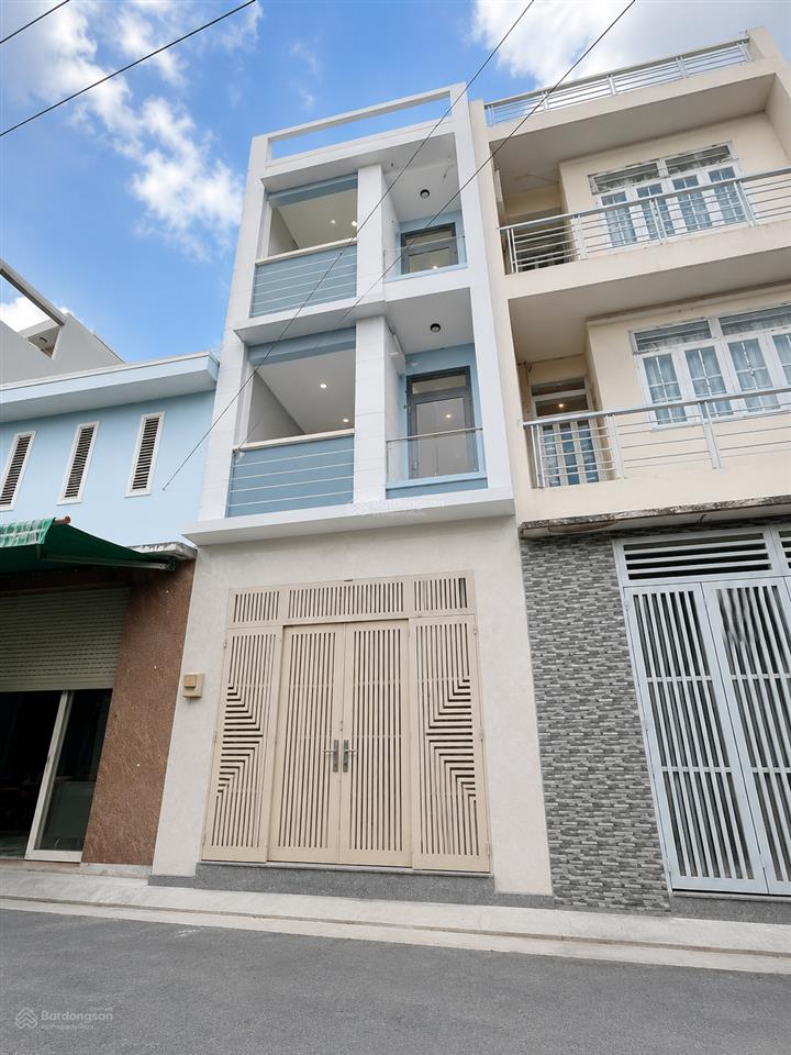 Bán nhà 3 tầng hxh tránh gần đầm sen  6pn, 49.5m², giá chỉ 7.9 tỷ