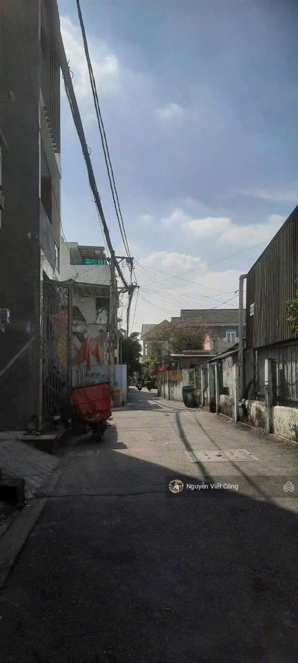 Bán đất (4,5x17m ~ 75m²)  hẻm nhựa 1/ quốc lộ 13 cũ  xây được 6tầng  hẻm xe hơi  giá tốt 5.5 tỷ