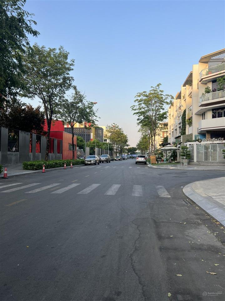 Nhà 1 hầm 4 lầu (5x20) giá tốt tại kđt vạn phúc city  p. hiệp bình phước, tp thủ đức