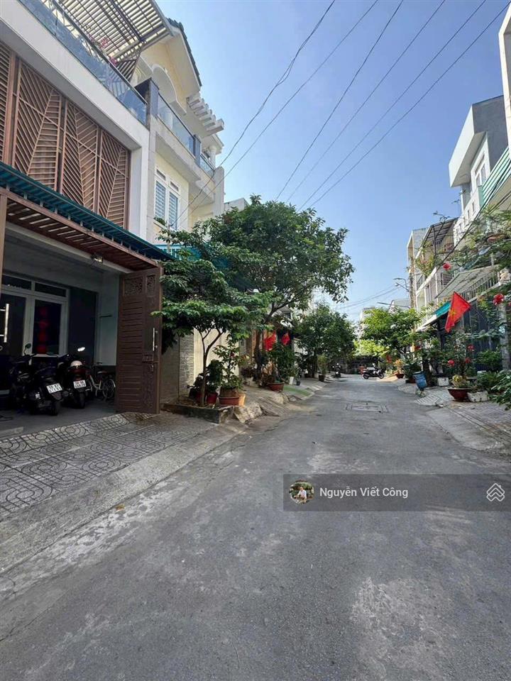 Bán nhà phố 3 tầng  (5x27m ~ 136m2)  gần gigamall  phạm văn đồng  đường số 37 hiệp bình chánh