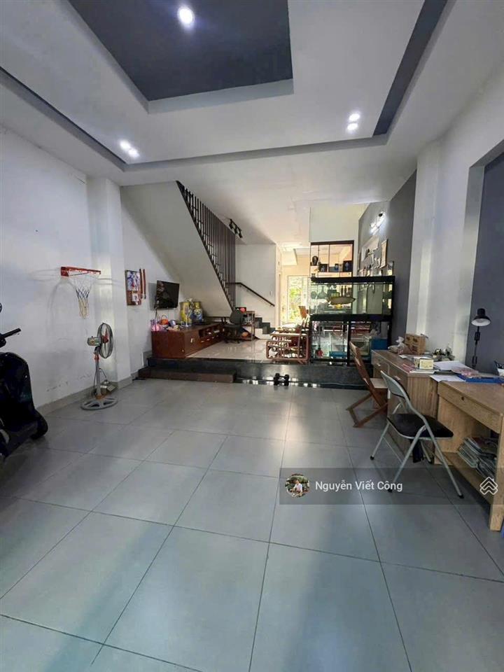 Bán nhà phố 3 tầng  (5x27m ~ 136m2)  gần gigamall  phạm văn đồng  đường số 37 hiệp bình chánh