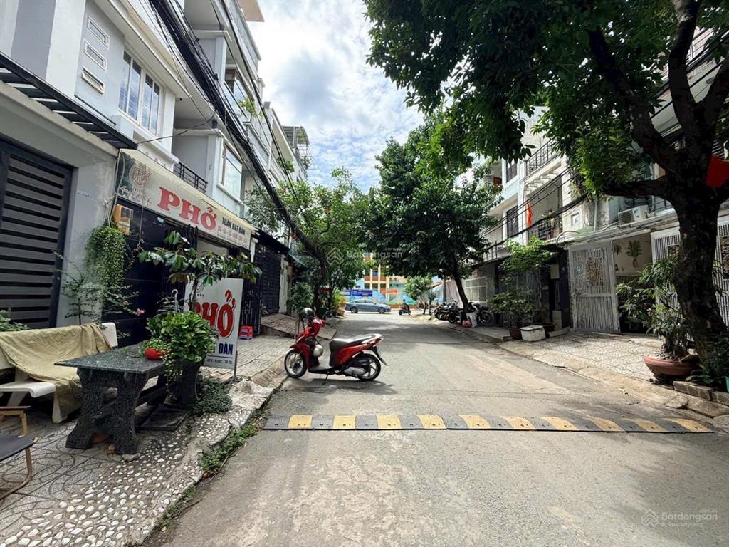 Bán gấp đất (5x17m ~ 85m2) đường b, kdc sông đà  ngay trường mầm non sơn ca  khu đồng bộ