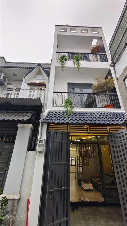 Nhà 3 tầng (4x15m ~ 60m2) ngay gigamall, chợ hiệp bình  hiệp bình chánh, thủ đức