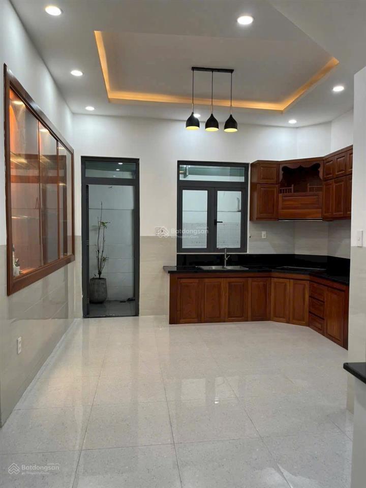 Nhà 3 tầng mới đẹp | hiệp bình phước | 4,1x20m | hẻm ô tô 6m | sát mặt tiền | gần ngã tư bình phước