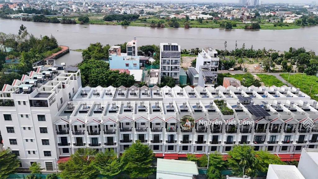 Nhà 3 tầng mới đẹp | hiệp bình phước | 4,1x20m | hẻm ô tô 6m | sát mặt tiền quốc lộ 13 | chỉ 6.3 tỷ