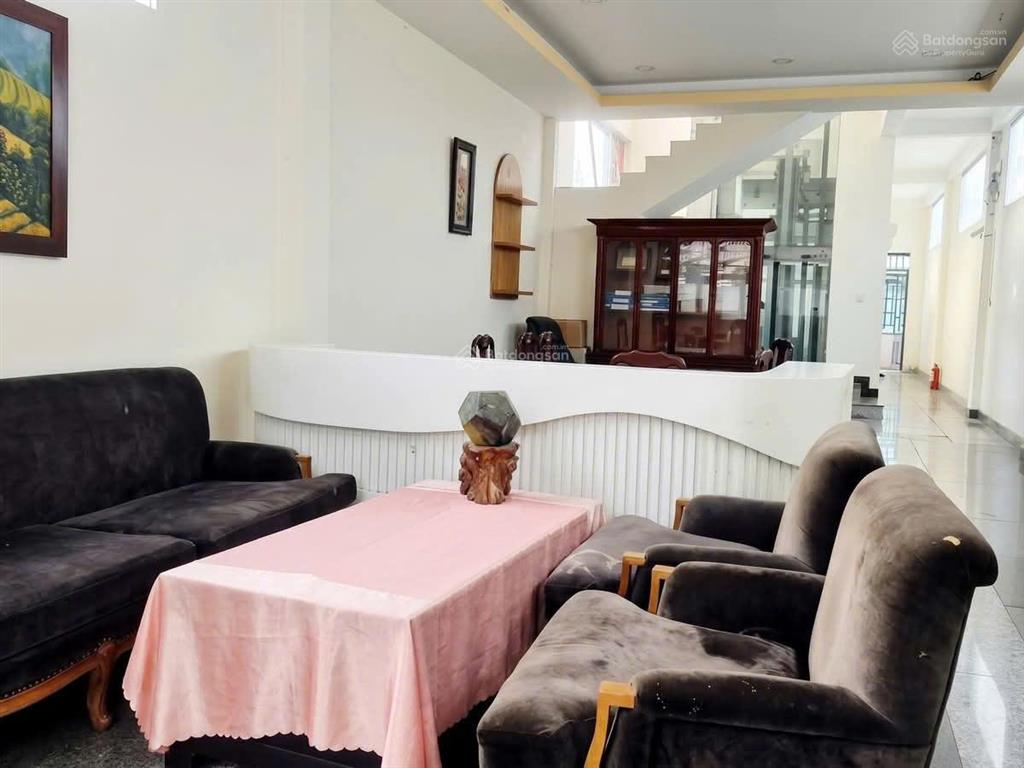 Bán nhà chdv | 210m2 | mt ql13 thủ đức | 4 tầng có thang máy | dòng tiền 600tr/năm | hiệp bình