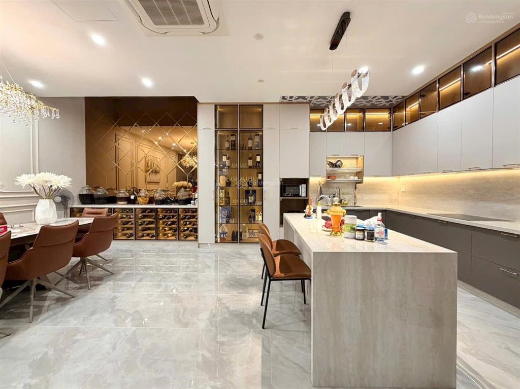 Bán biệt thự 4 tầng full nội thất cc mới đẹp hxh 8m nguyễn chí thanh, p.an đông, q.5, giá 45 tỷ tl