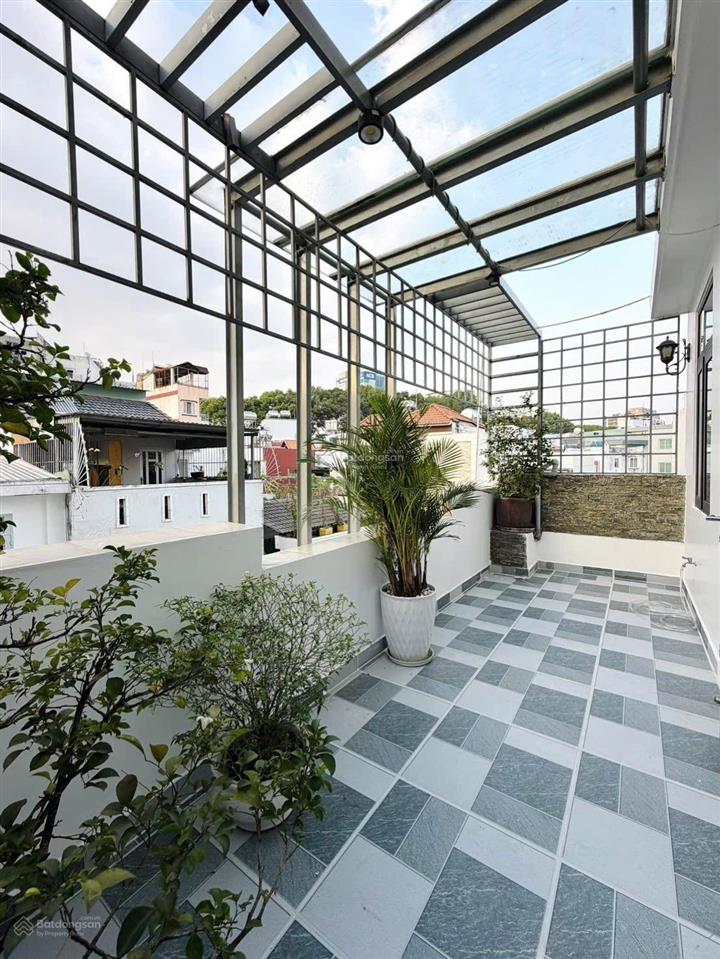 Bán nhà đẹp mới phạm viết chánh, q.1, 5 lầu thang máy, full nội thất hiện đại giá 29,5 tỷ tl