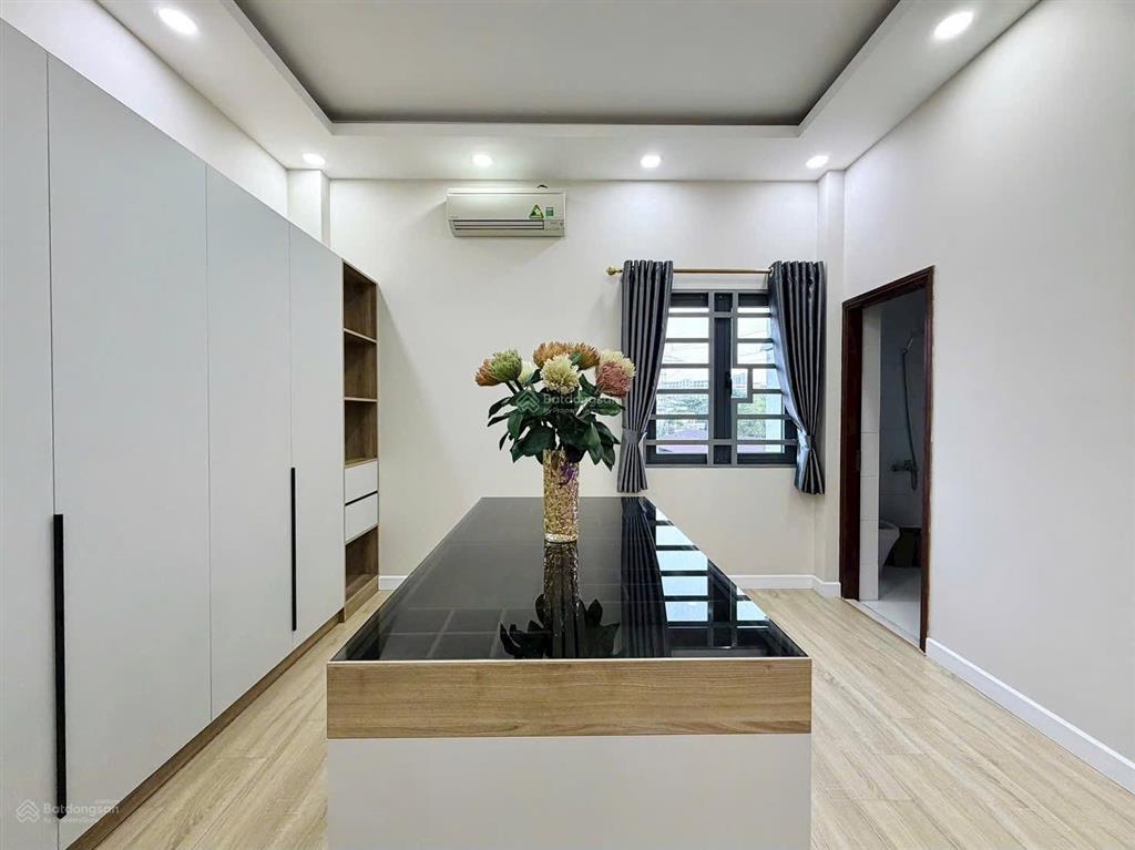 Bán nhà đẹp mới phạm viết chánh, q.1, 5 lầu thang máy, full nội thất hiện đại giá 29,5 tỷ tl