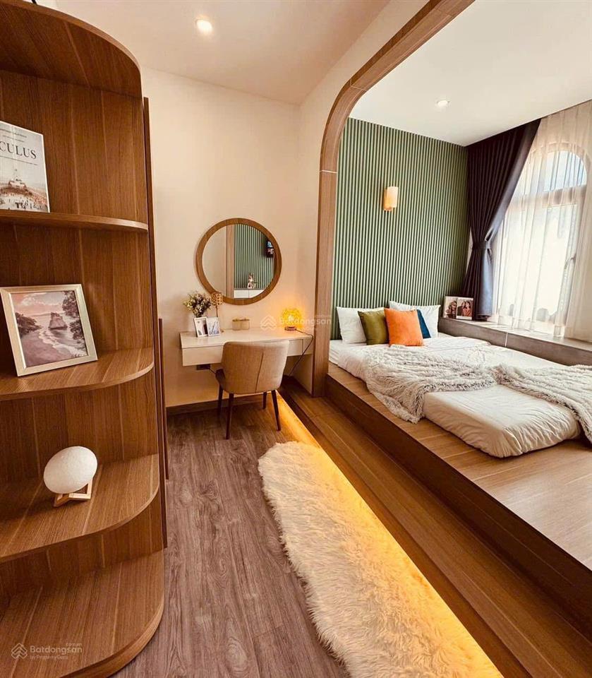 Bán căn shophouse grand world phú quốc sát bờ biển, 1t3l giá 12 tỷ/ căn