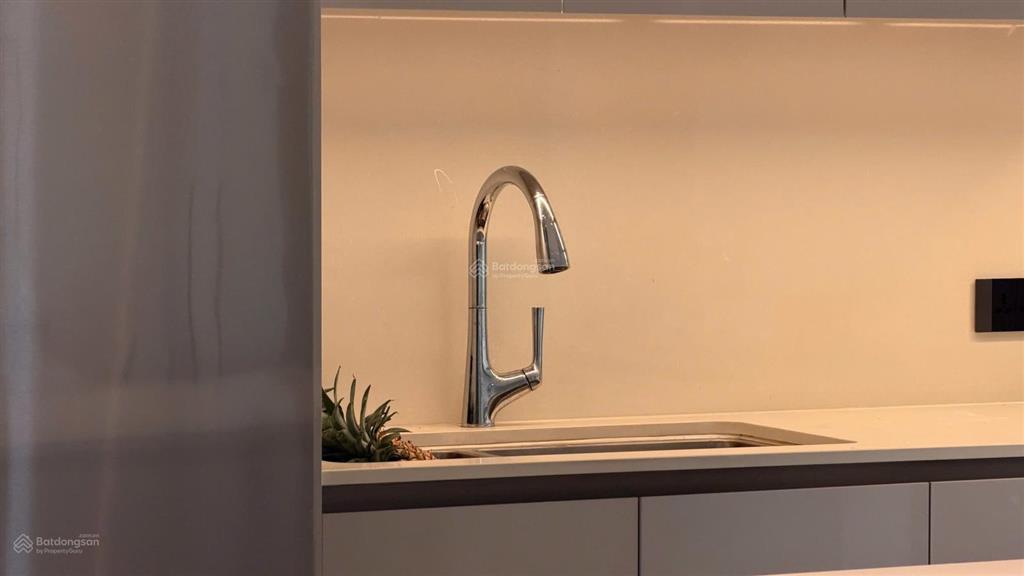 Bán 1 trong 4 căn hộ 2pn đẹp dự án the grand marina, căn góc 107,5 m2 full nội thất, chốt 42 tỷ