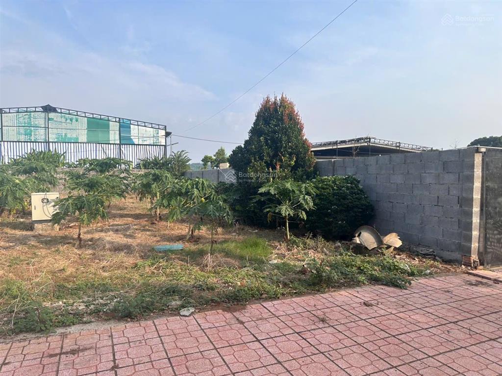 Chính chủ cần bán 185m2 đất góc 2 mt xuân lập  hàng gòn long khánh khu happy land giá 3,3 tỷ