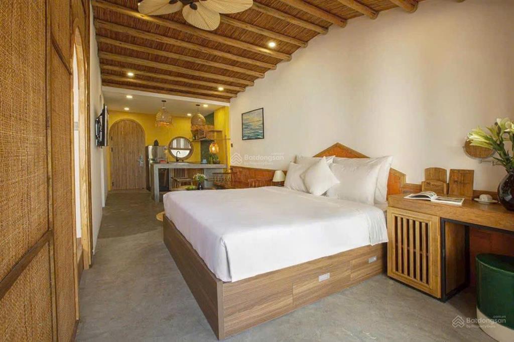 Siêu phẩm dòng tiền  boutique 2 mặt tiền sát phố cổ hội an