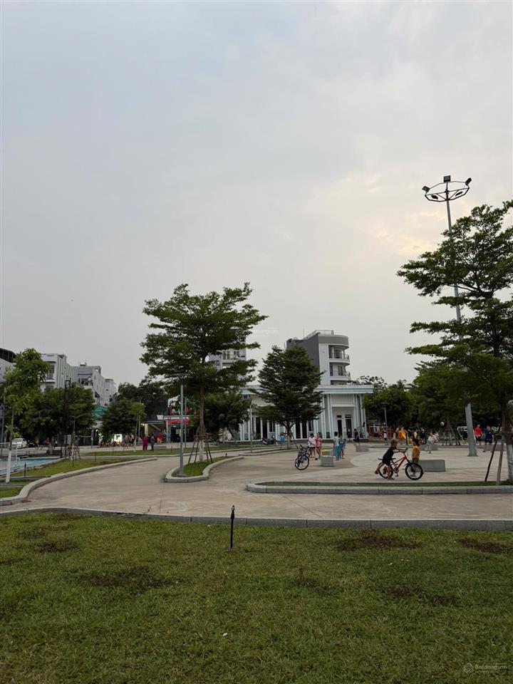 Bán đất đông trà 8 đối diện công viên ngay làng đại học, 102.8m2 xd 7 tầng và giá trị sử dụng cao