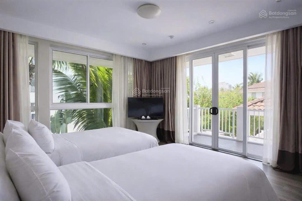 Bán villa biển mỹ khê  giá 3x tỷ khó kiếm ra căn thứ 2  premier village 300m² sổ lâu dài