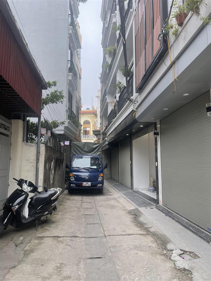 Bán nhà đẹp 7 tầng thang máy phố hồng tiến. 50m mặt tiền 7m. 11,9 tỉ. oto đỗ cửa. 0943 827 ***