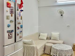 Cực hiếm. bán chung cư tc chính trị đg nguyễn văn cừ. 2 ngủ lô góc tầng đẹp. 3,85 tỉ. 0943 827 ***