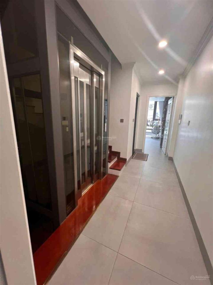 Bán nhà đẹp dân xây 6 tầng 2 thoáng, đường oto tránh tại phố bồ đề. 80m2 mt gần 5m. 0943 827 ***