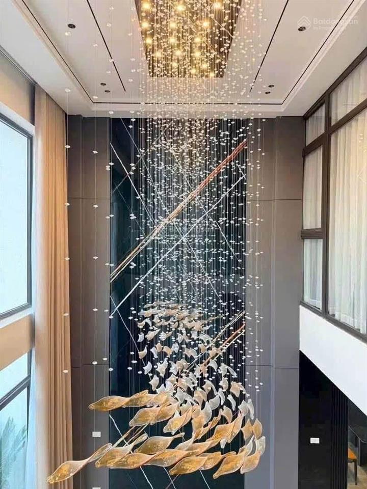 Bán nhà đẹp 7 tầng thang máy phố nguyễn sơn. phân lô 85m mt 7,6m. gara 2 oto. 25 tỉ. 0943 827 ***