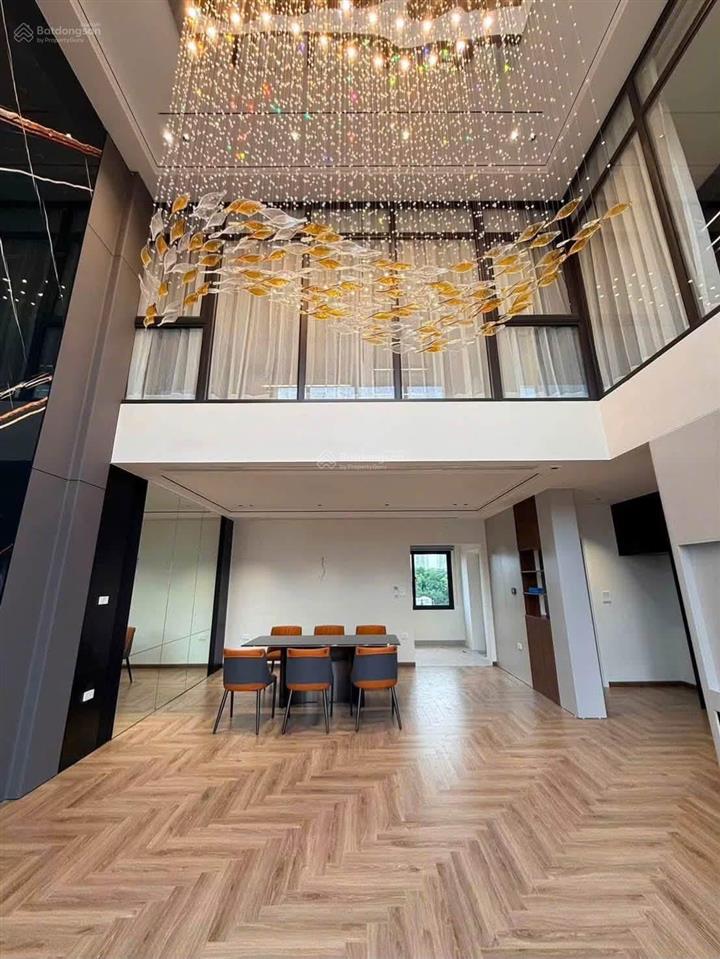Bán nhà đẹp 7 tầng thang máy phố nguyễn sơn. phân lô 85m mt 7,6m. gara 2 oto. 25 tỉ. 0943 827 ***