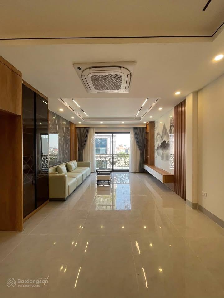 Bán nhà đẹp 7 tầng thang máy phố nguyễn sơn. 80m2 mt rộng gara 2 oto. 17 tỉ. 0943 827 ***