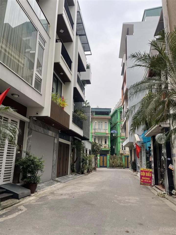 Chủ bộ đội bán nhà phân lô phố nguyễn sơn, gia thụy. oto tránh. 56m 4 tầng. 14,5 tỉ. 0943 827 ***
