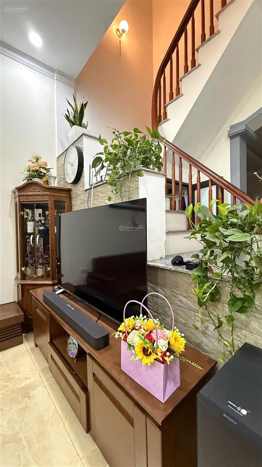 Chủ bộ đội bán nhà phân lô phố nguyễn sơn, gia thụy. oto tránh. 56m 4 tầng. 14,5 tỉ. 0943 827 ***