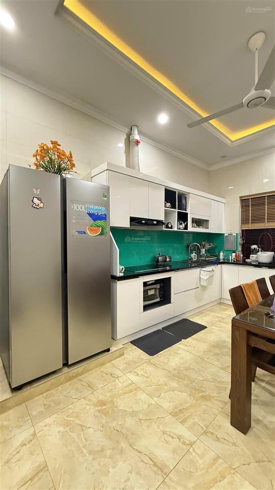Chủ bộ đội bán nhà phân lô phố nguyễn sơn, gia thụy. oto tránh. 56m 4 tầng. 14,5 tỉ. 0943 827 ***