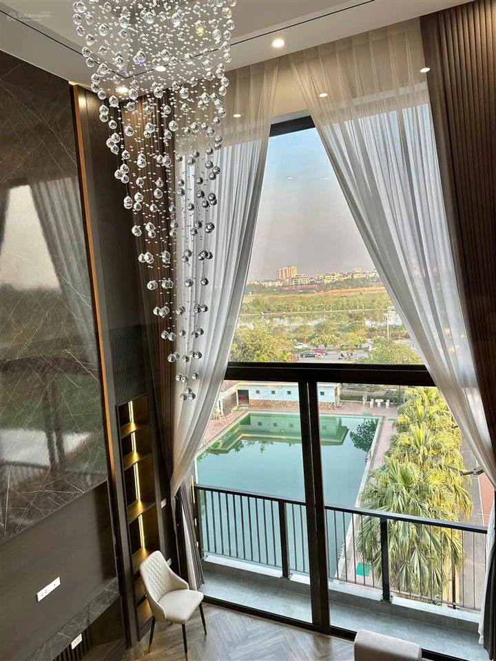 Bán nhà đẹp 7 tầng phố hồng tiến view cầu trần hưng đạo. 60m ngõ 2 ô tô tránh. 26 tỉ. 0943 827 ***