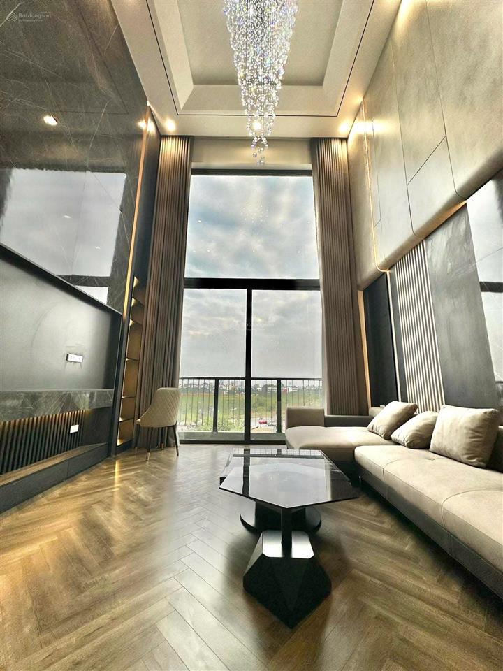 Bán nhà đẹp 7 tầng phố hồng tiến view cầu trần hưng đạo. 60m ngõ 2 ô tô tránh. 26 tỉ. 0943 827 ***