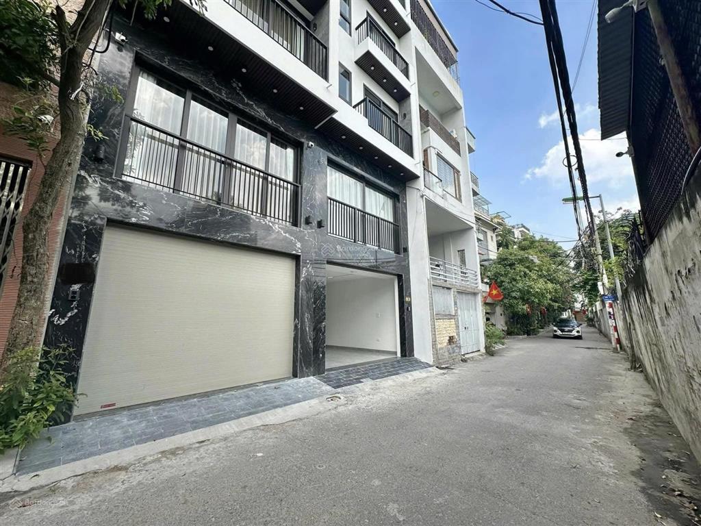 Bán nhà đẹp 7 tầng phố hồng tiến view cầu trần hưng đạo. 60m ngõ 2 ô tô tránh. 26 tỉ. 0943 827 ***