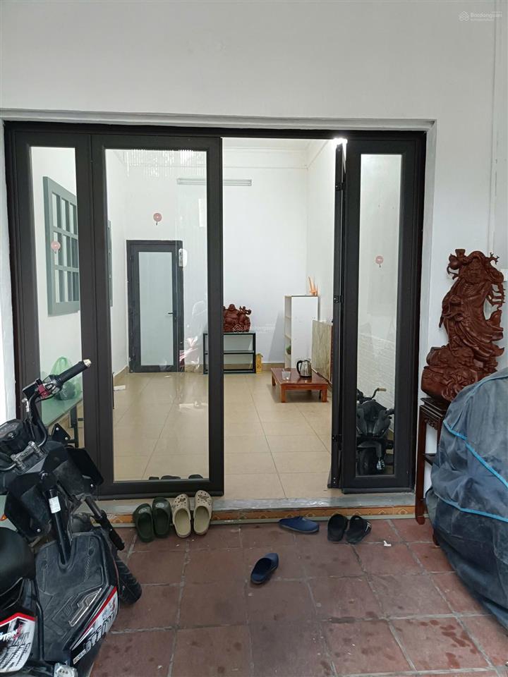 Cho thuê cửa hàng tầng 1 ngõ 9 đào tấn 5,5 triệu/tháng