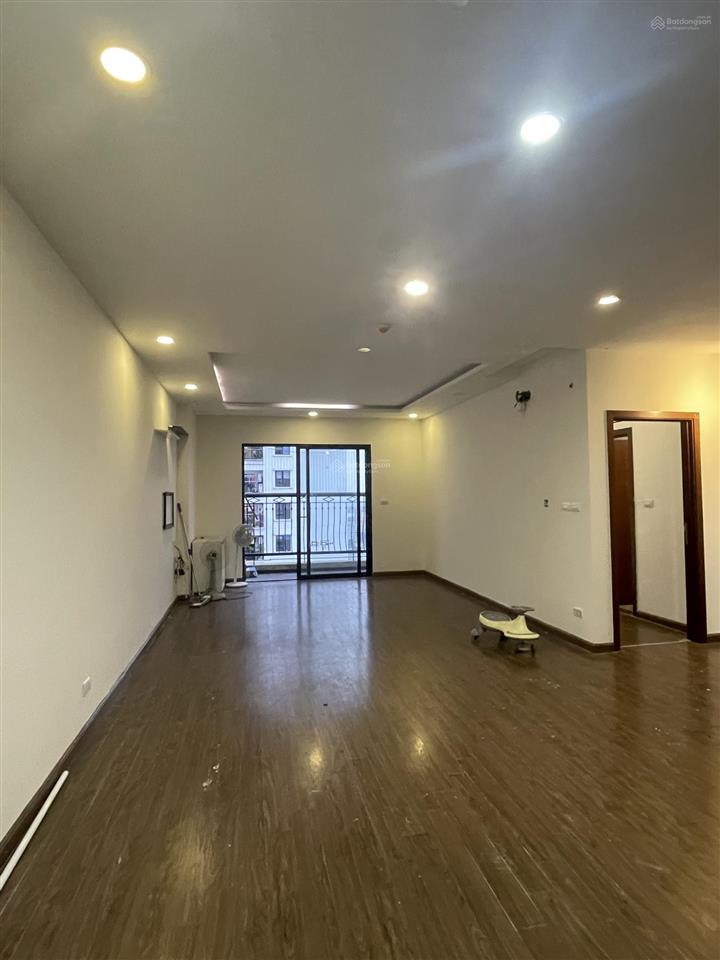 Tôi cần cho thuê căn 3 ngủ 106m2 eco lake view 32 đại từ hoàng mai nhà mới nguyên bản giá 12,5tr