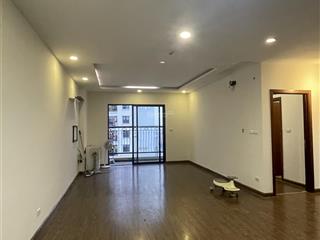 Tôi cần cho thuê căn 3 ngủ 106m2 eco lake view 32 đại từ hoàng mai nhà mới nguyên bản giá 12,5tr
