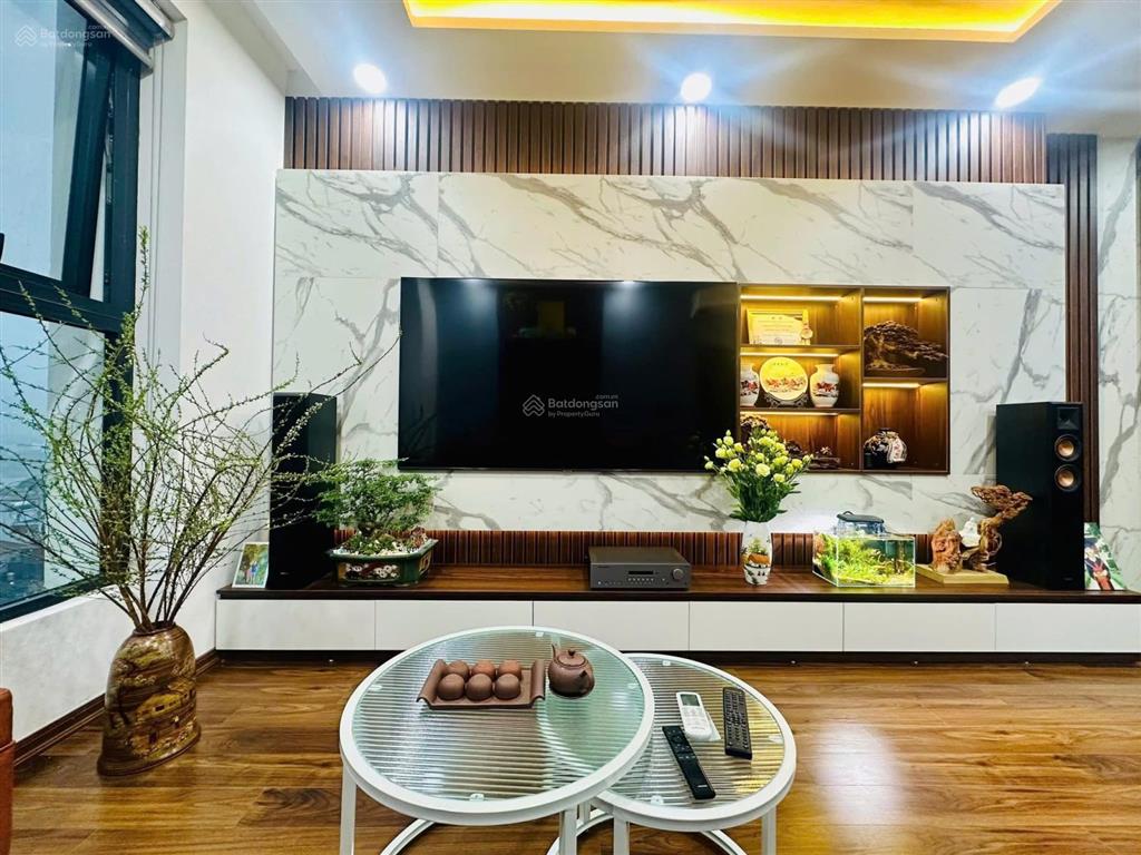 Gia đình tôi cần cho thuê căn hộ 2 ngủ tại pcc1 triều khúc  thanh xuân giá chỉ 9,5 triệu