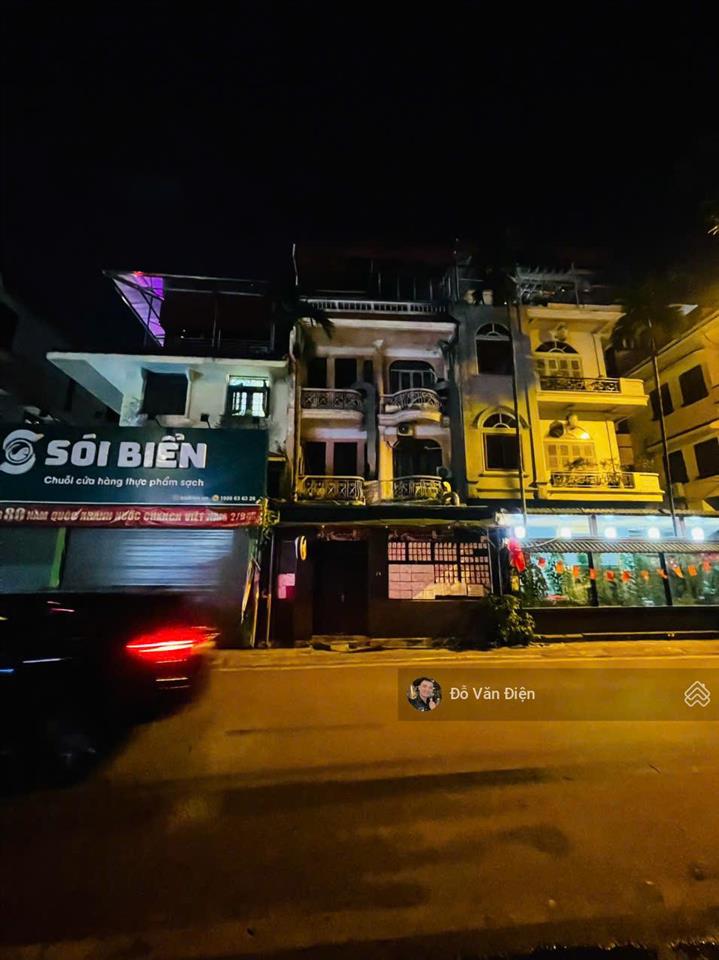 Siêu phẩm mặt phố linh lang 200m x 4 tầng mặt tiền 25m  em điện để xem nhà miễn phí!