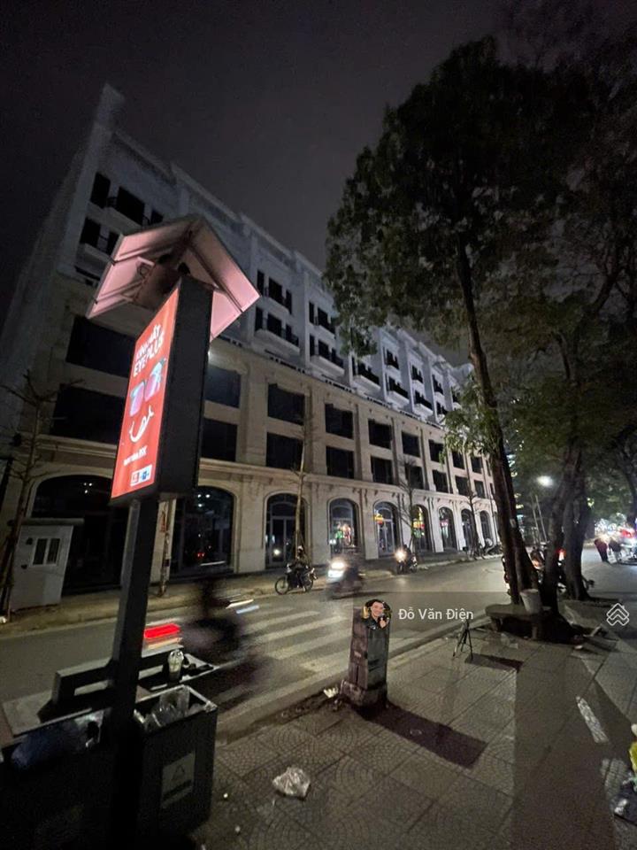 Cho thuê nhà phố đội cấn 300m2 x 2 tầng mặt tiền 15m giá thuê và phương án thuê có thể thương lượng